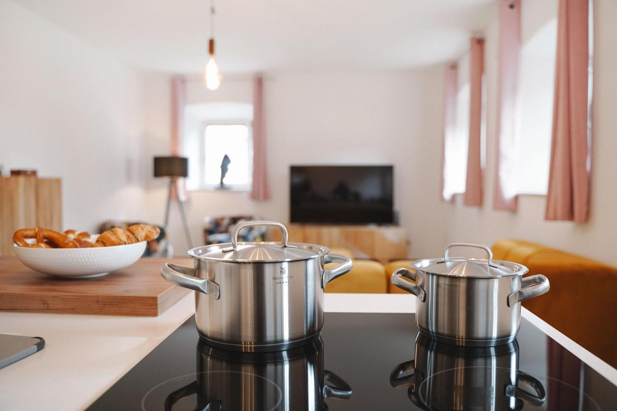 Black Horse Family Apartment - Barrierearm - Pfotenglueck - Familienzeit By Loewenherz Homes Stephanskirchen Exteriér fotografie